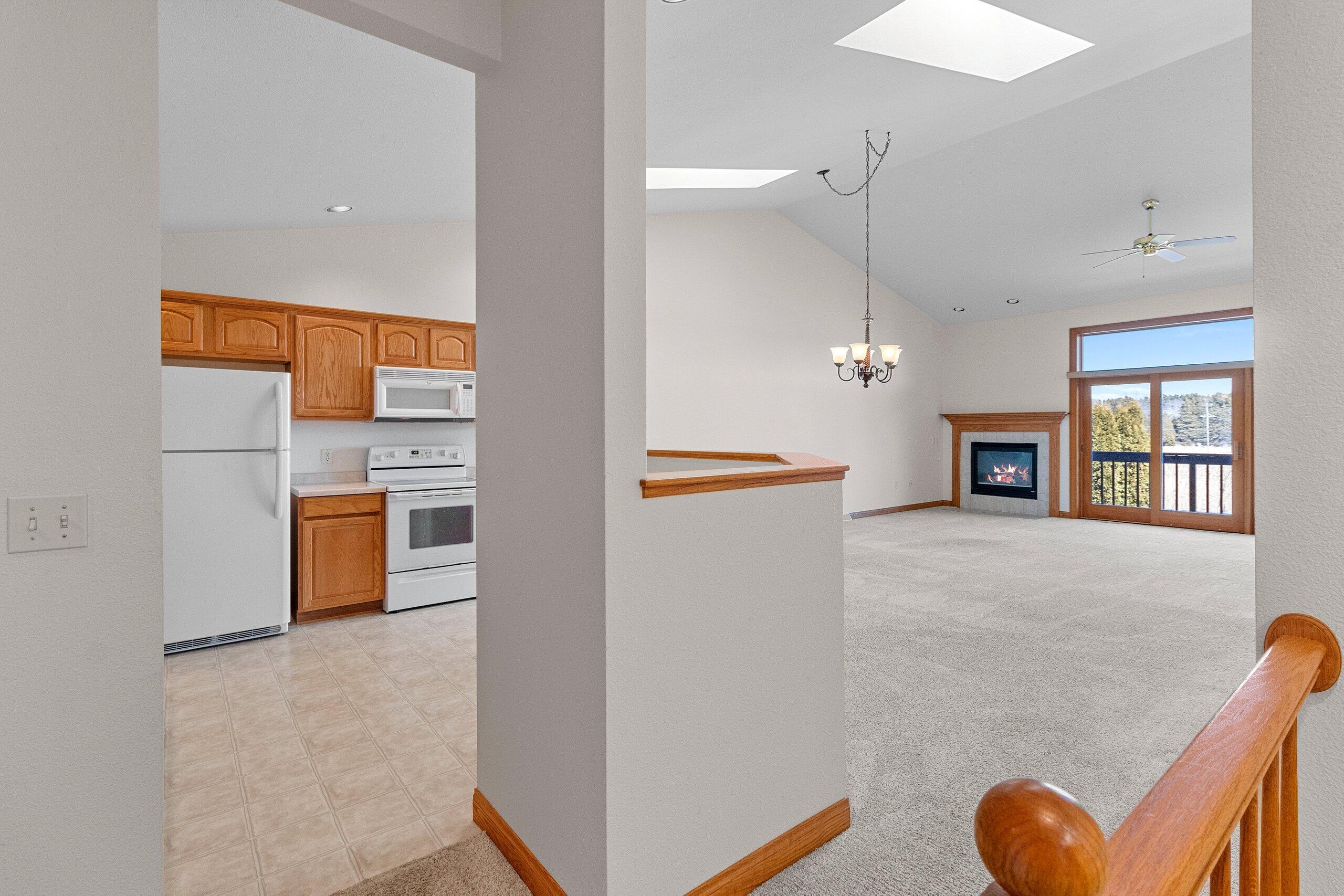 2121 45th Street, Unit J Two Rivers, WI 54241 - Photo 7 of 66 021-212145thStreet-TwoRivers-WI-54241-SM