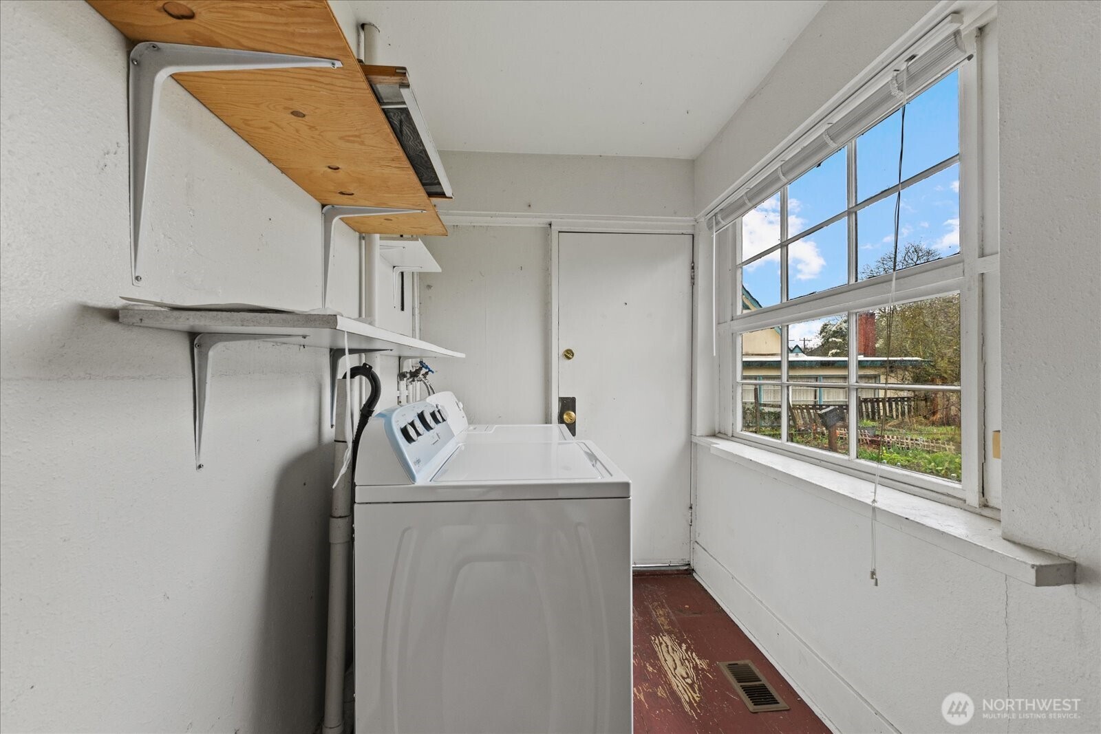 4619 South Lucile Street Seattle, WA 98118 - Photo 16 of 32
