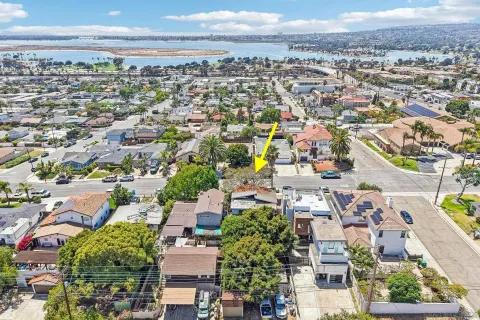 $1,378,400 | 2539 Galveston Street, San Diego, CA 92110