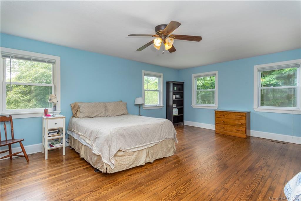 275 Belleview Road Waynesville, NC 28786 - Photo 11 of 18 Gallery Image 11
