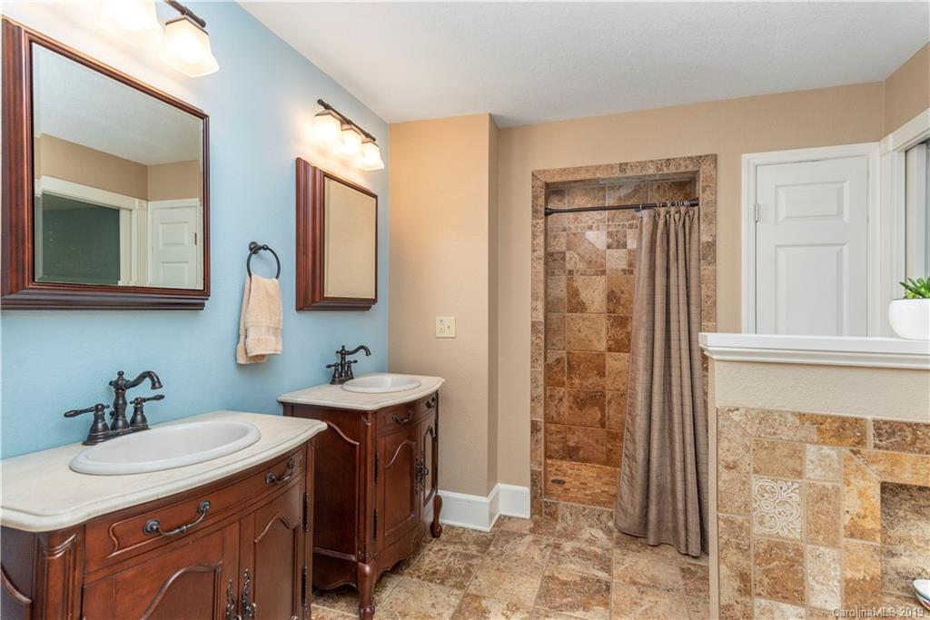 275 Belleview Road Waynesville, NC 28786 - Photo 12 of 18 Gallery Image 12