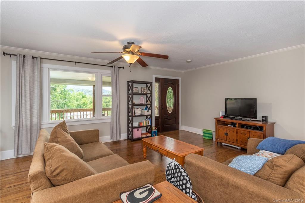 275 Belleview Road Waynesville, NC 28786 - Photo 3 of 18 Gallery Image 3