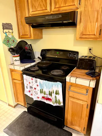 a close view of utility and utility room