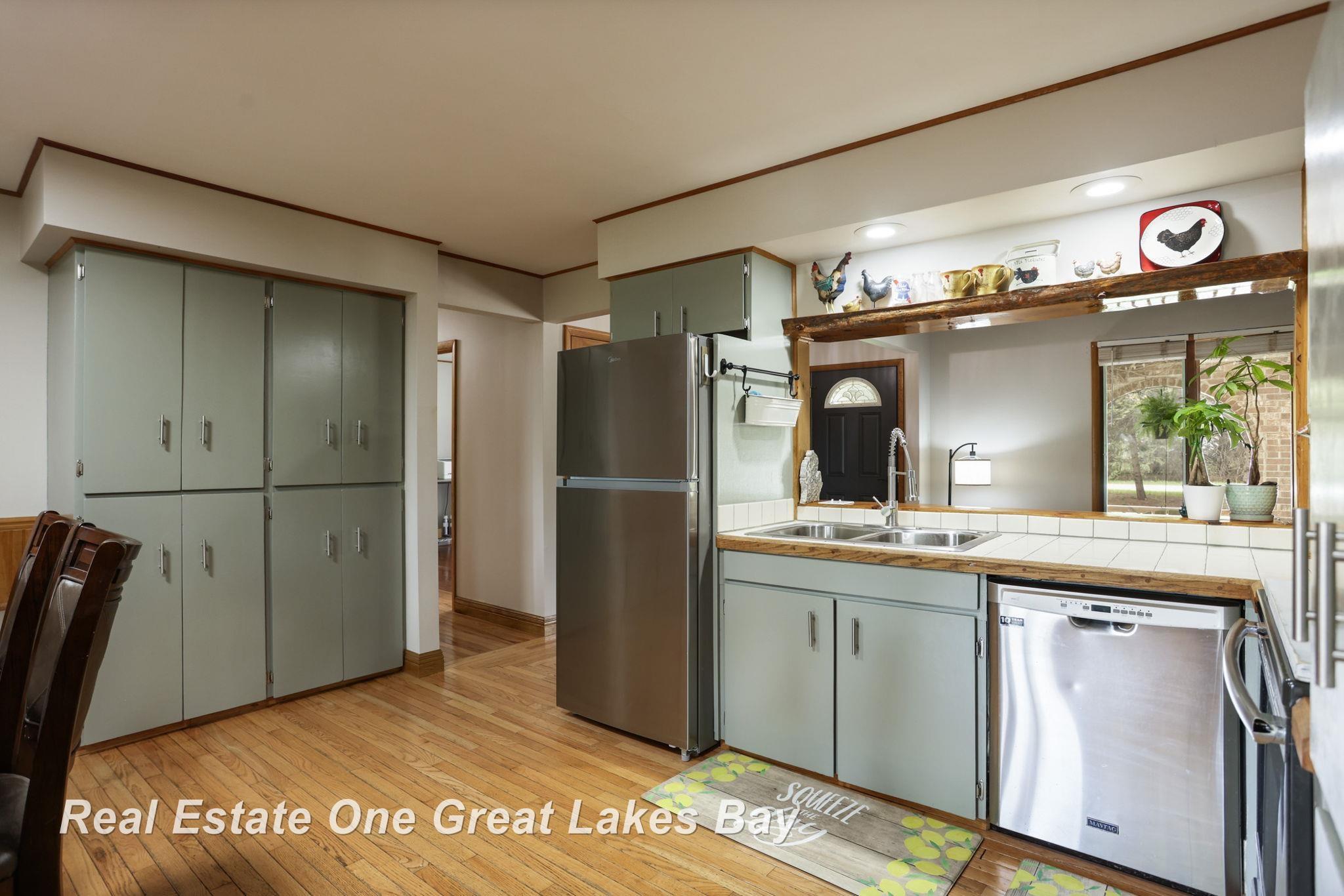 3637 South Brennan Road Hemlock, MI 48626 - Photo 12 of 55