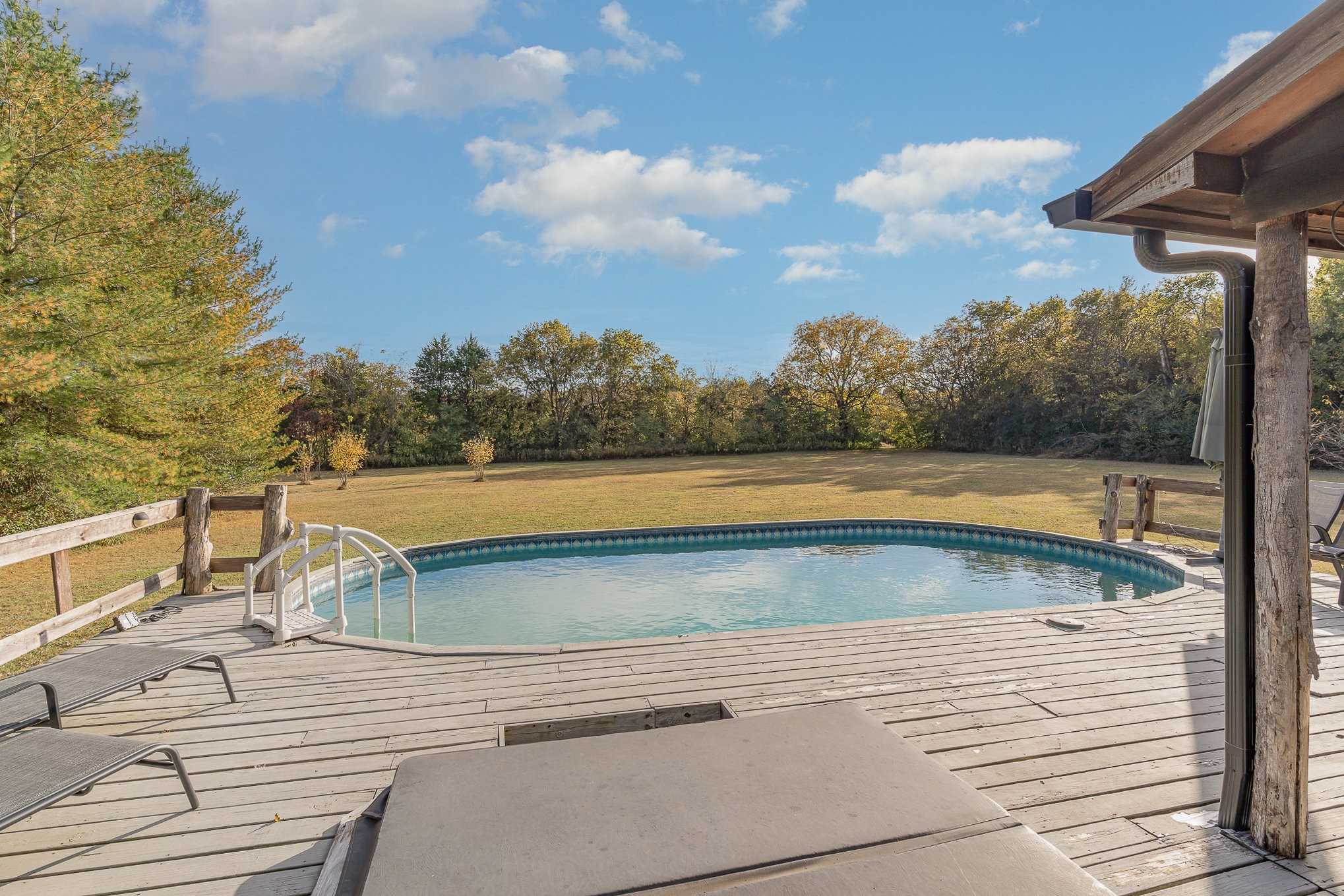 2065 Patterson Cemetery Road Chapel Hill, TN 37034 - Photo 27 of 39 a view of a terrace with skyline