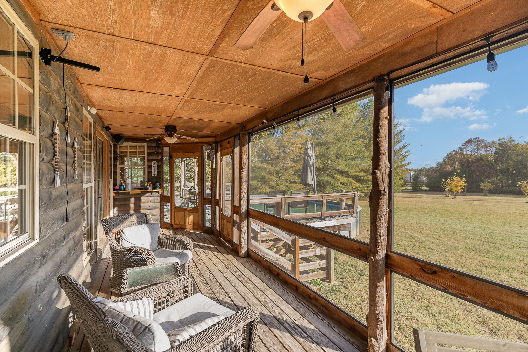 2065 Patterson Cemetery Road Chapel Hill, TN 37034 - Photo 7 of 39 a living room with large windows