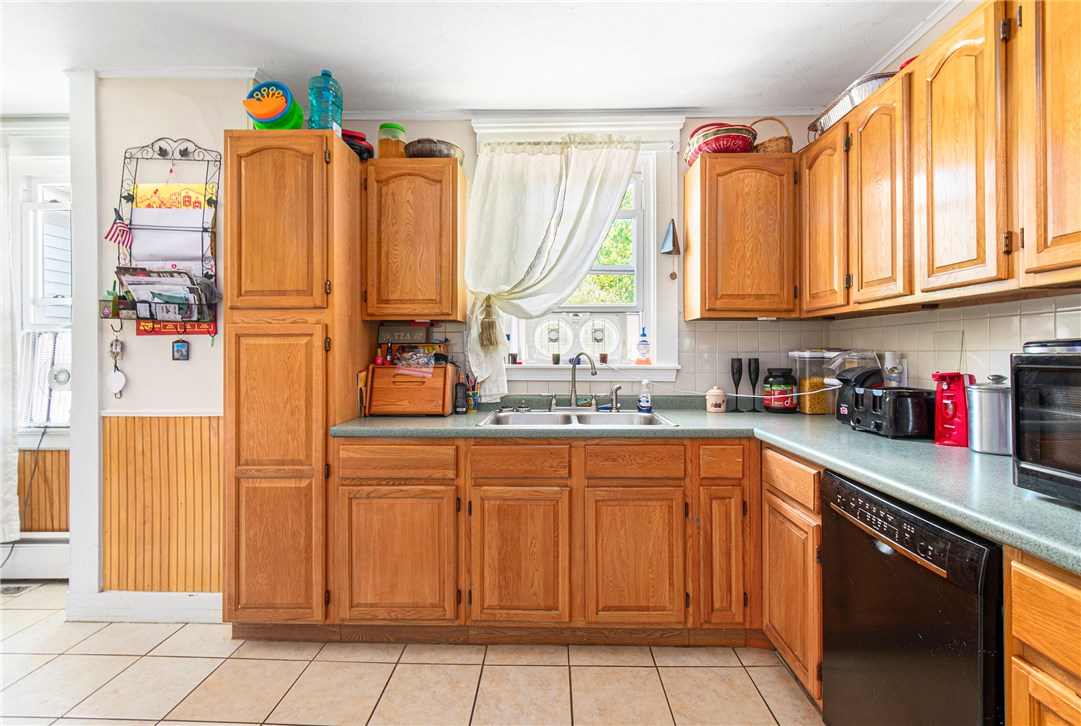 535 Washington Street Coventry, RI 02816 - Photo 15 of 49 Gallery Image 15