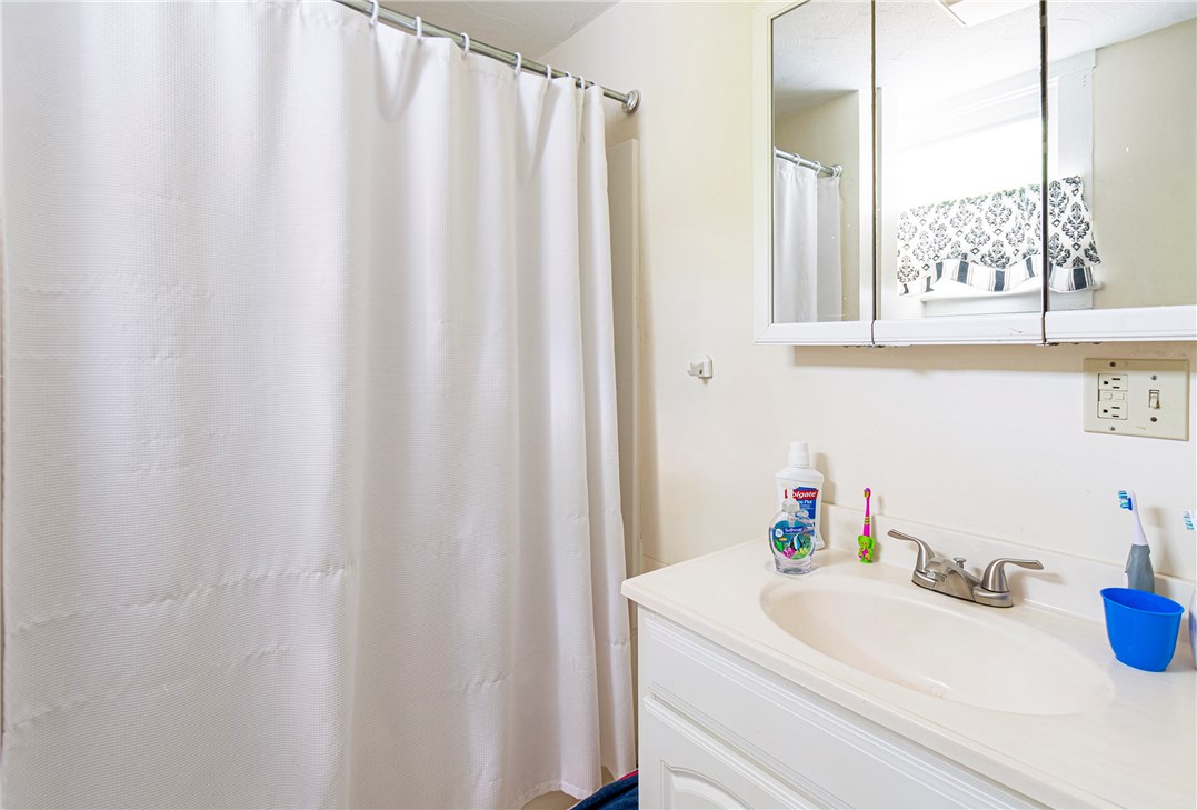 535 Washington Street Coventry, RI 02816 - Photo 27 of 49 Gallery Image 27