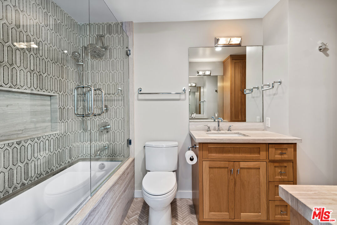 6400 Pacific Avenue, Unit 306 Playa del Rey, CA 90293 - Photo 19 of 26
