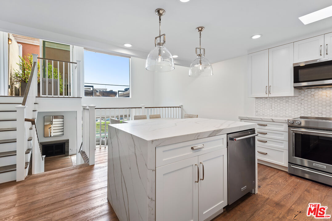 6400 Pacific Avenue, Unit 306 Playa del Rey, CA 90293 - Photo 2 of 26