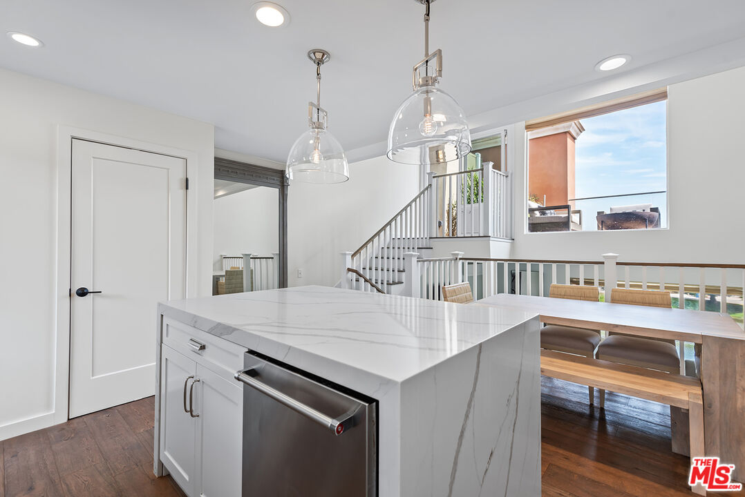 6400 Pacific Avenue, Unit 306 Playa del Rey, CA 90293 - Photo 5 of 26