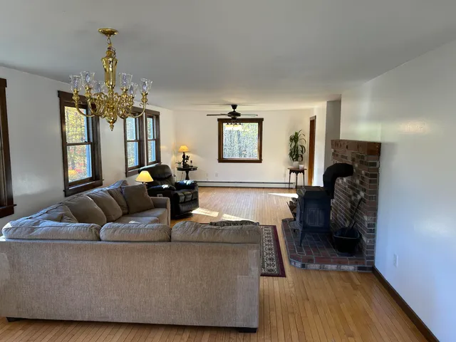 $399,000 | 35 Indian Pond Road, Orford, NH 03777