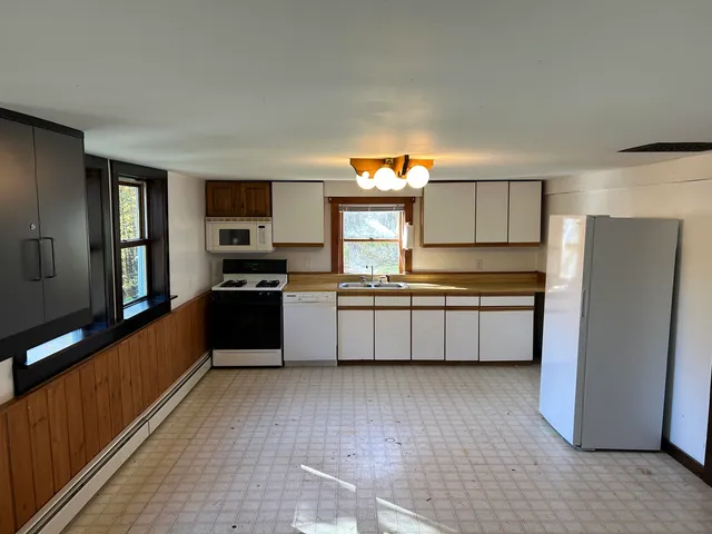 $399,000 | 35 Indian Pond Road, Orford, NH 03777