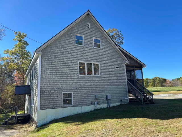 $399,000 | 35 Indian Pond Road, Orford, NH 03777