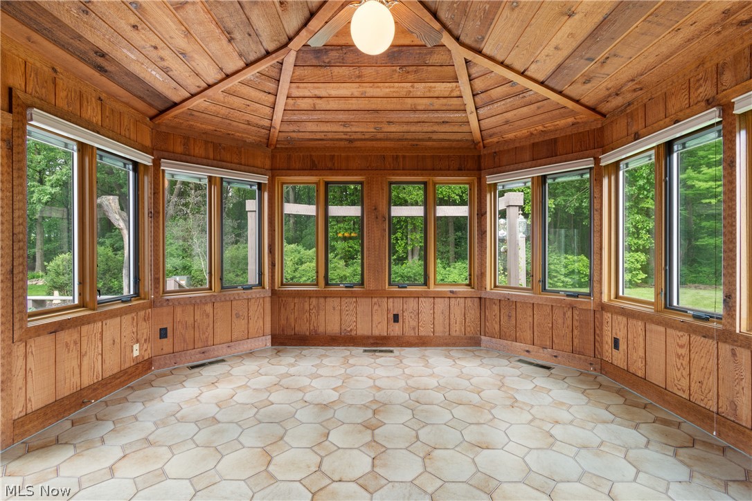 4129 Bramshaw Road Northwest Canton, OH 44718 - Photo 4 of 44 Gallery Image 4