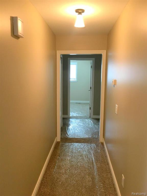 30015 High Valley Road Farmington Hills, MI 48331 - Photo 11 of 25