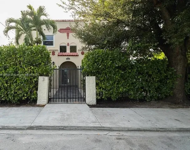 $1,880 | 5416 Northeast 1st Court, Unit 1, Miami, FL 33137