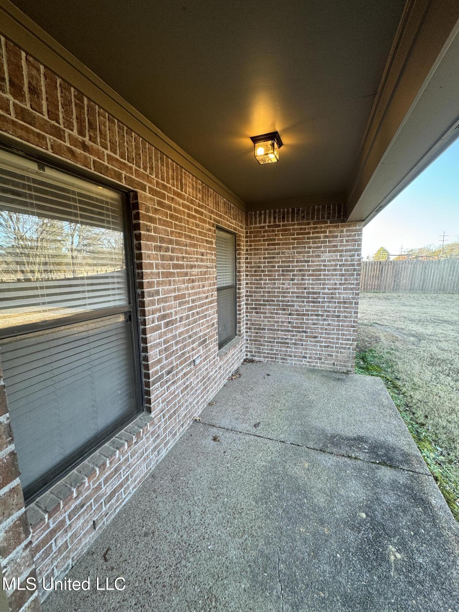 9312 Mitchell's Corner Road North Olive Branch, MS 38654 - Photo 7 of 37 IMG_1217