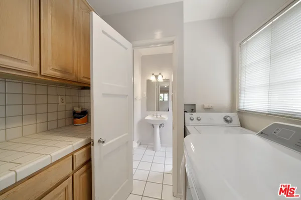 $4,450 | 10374 Ashton Avenue, Los Angeles, CA 90024