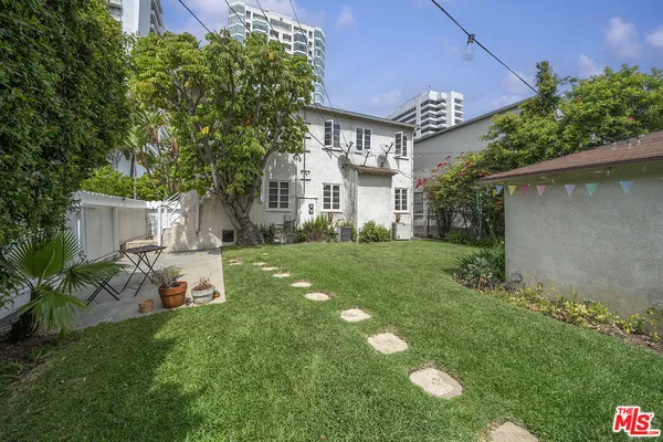 $4,450 | 10374 Ashton Avenue, Los Angeles, CA 90024