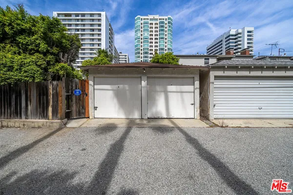 $4,450 | 10374 Ashton Avenue, Los Angeles, CA 90024