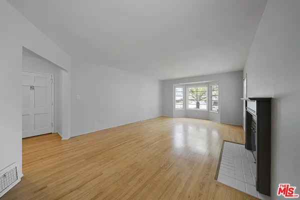 $4,450 | 10374 Ashton Avenue, Los Angeles, CA 90024