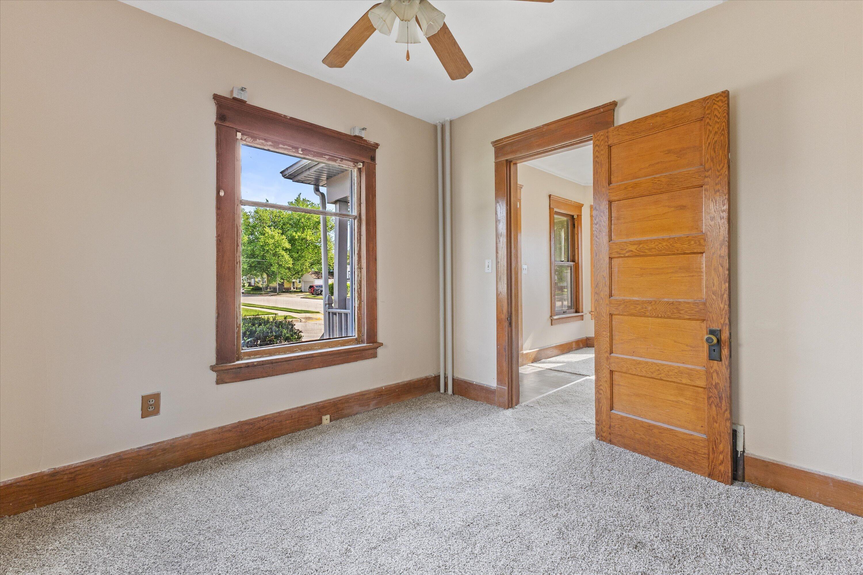 2401 Hansen Avenue Racine, WI 53405 - Photo 12 of 32 29-KCM-60