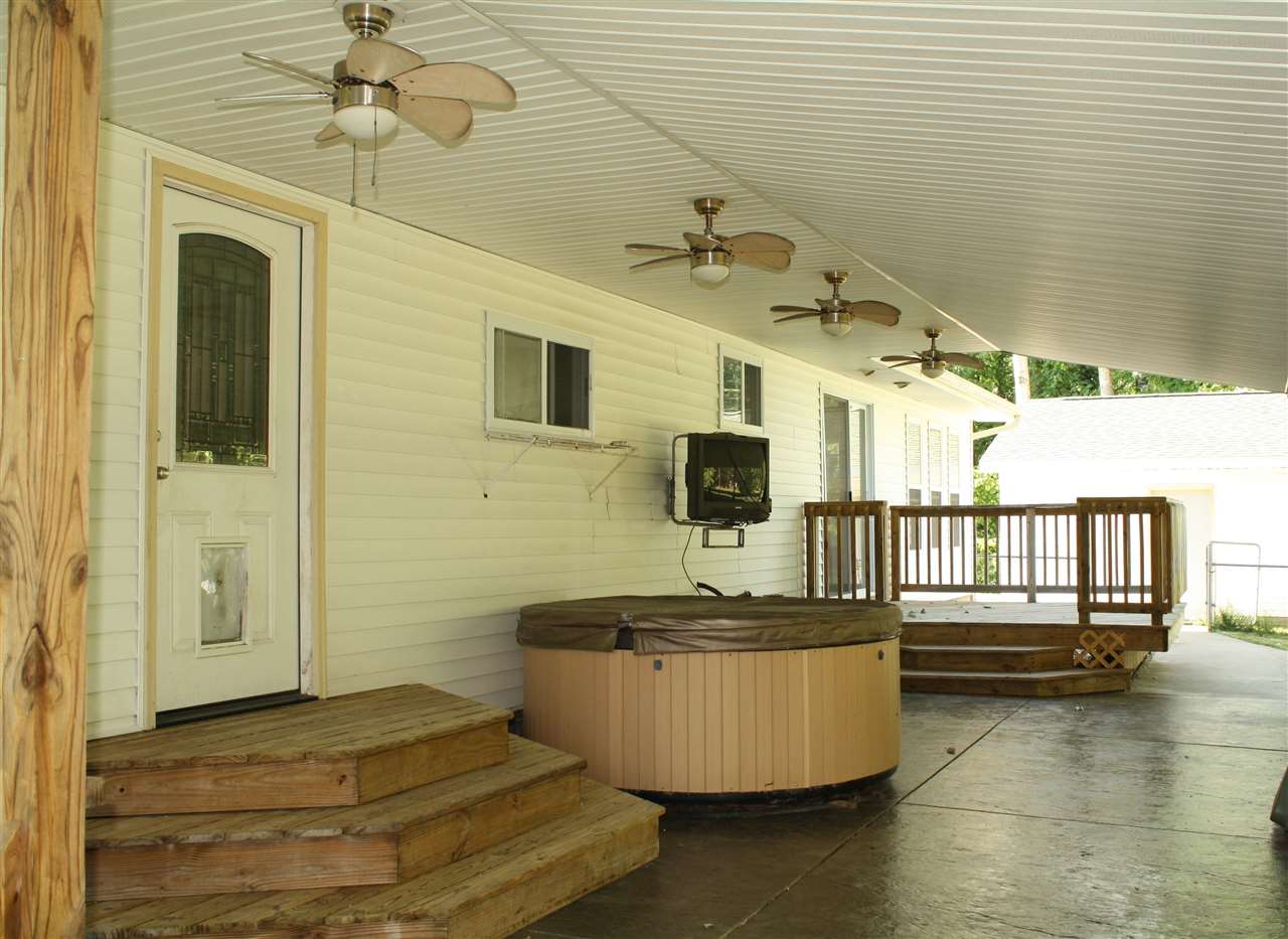 1711 South Coleman Road Shepherd, MI 48883 - Photo 22 of 23 1820382-21.JPG