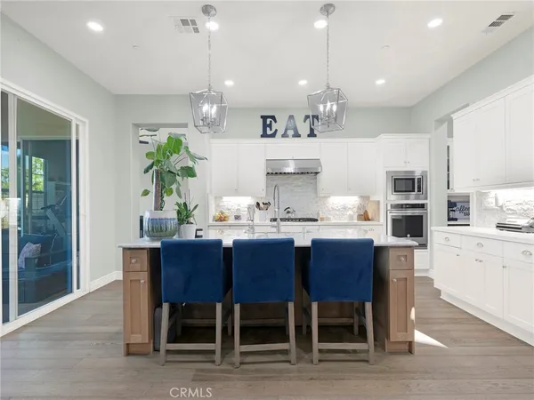 $1,350,000 | 27741 Claremore Way, Santa Clarita, CA 91350