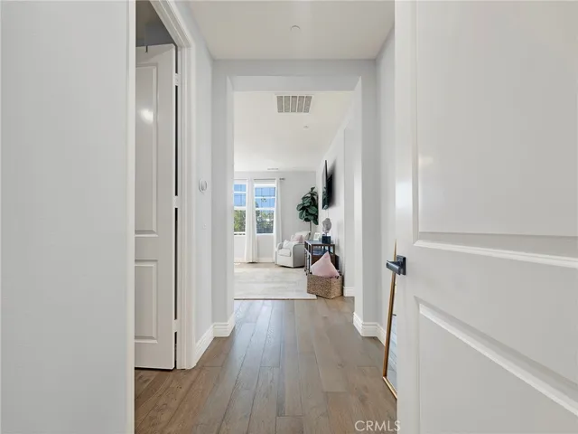 $1,375,000 | 27741 Claremore Way, Santa Clarita, CA 91350