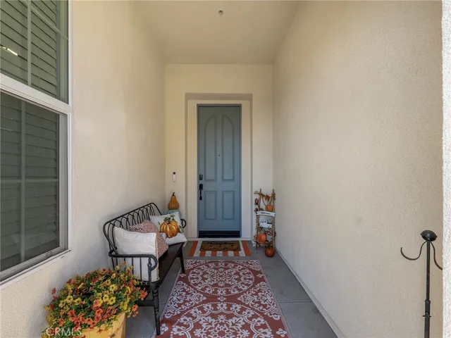 $1,375,000 | 27741 Claremore Way, Santa Clarita, CA 91350