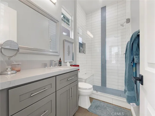 $1,375,000 | 27741 Claremore Way, Santa Clarita, CA 91350