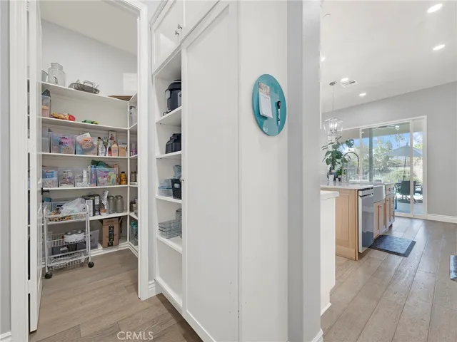 $1,375,000 | 27741 Claremore Way, Santa Clarita, CA 91350