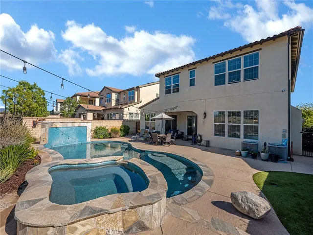 $1,375,000 | 27741 Claremore Way, Santa Clarita, CA 91350