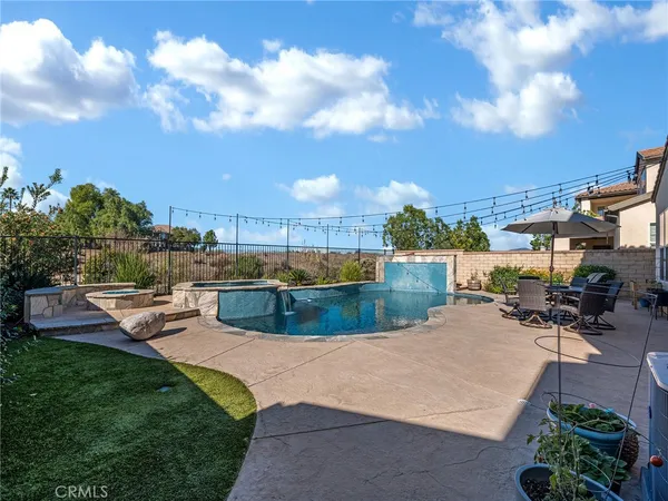 $1,350,000 | 27741 Claremore Way, Santa Clarita, CA 91350