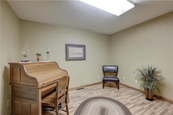 $625,000 | 286 South 160th Street, Girard, KS 66743