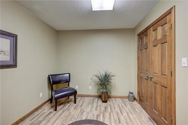 $625,000 | 286 South 160th Street, Girard, KS 66743