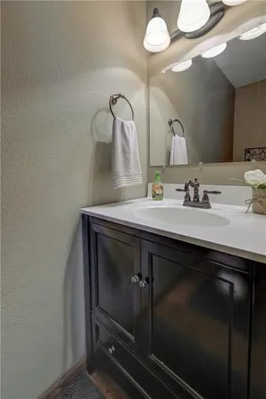 $625,000 | 286 South 160th Street, Girard, KS 66743