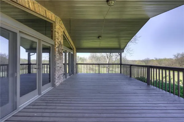 $625,000 | 286 South 160th Street, Girard, KS 66743