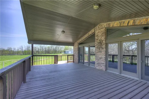 $625,000 | 286 South 160th Street, Girard, KS 66743