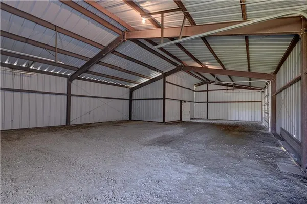 $625,000 | 286 South 160th Street, Girard, KS 66743