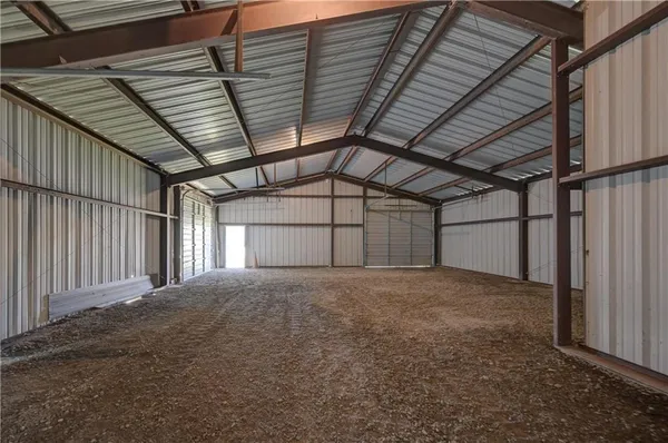 $625,000 | 286 South 160th Street, Girard, KS 66743