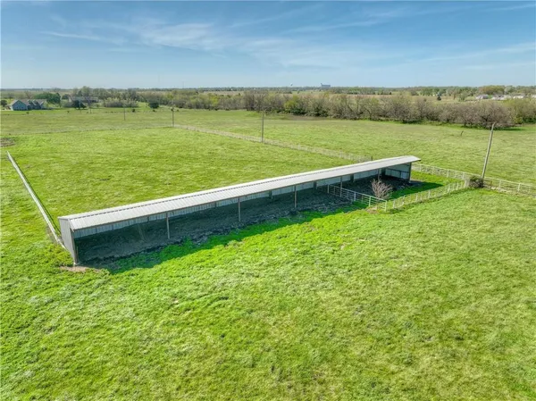 $625,000 | 286 South 160th Street, Girard, KS 66743