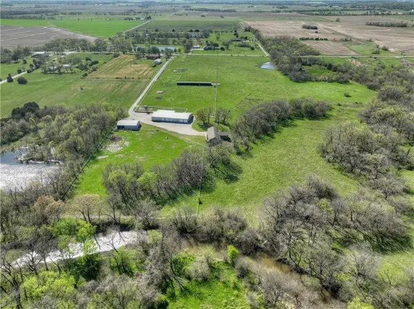 $625,000 | 286 South 160th Street, Girard, KS 66743