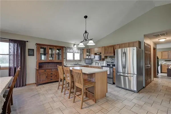 $625,000 | 286 South 160th Street, Girard, KS 66743