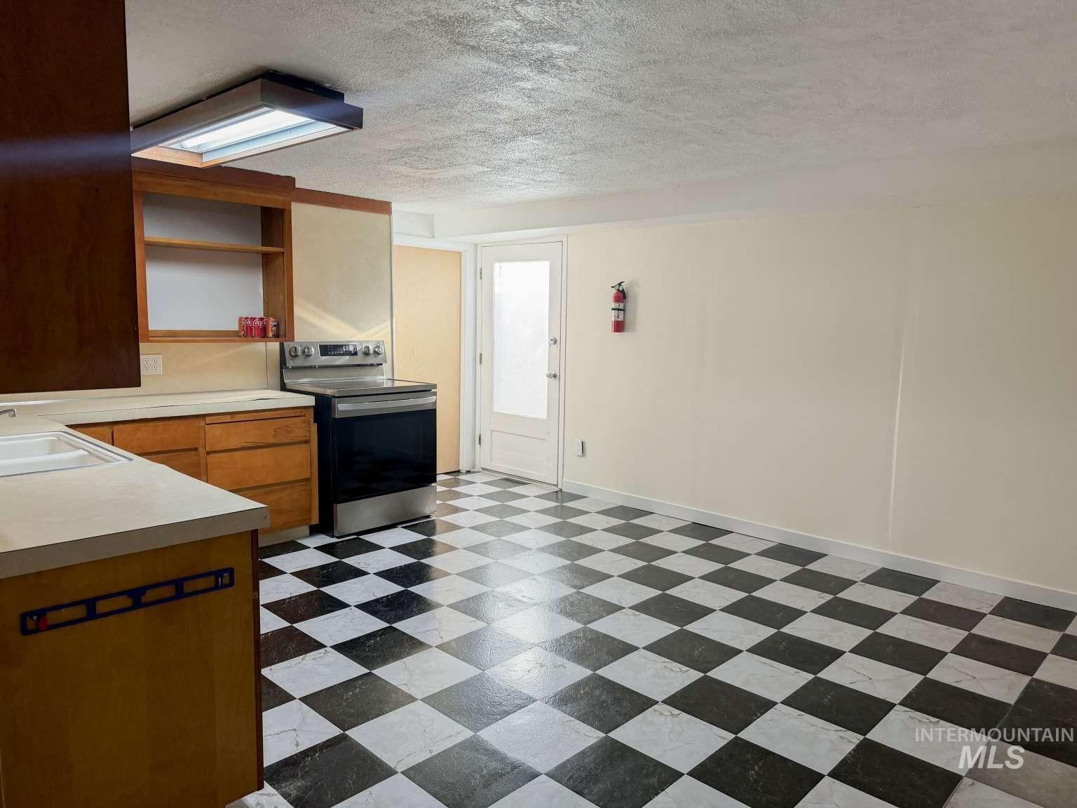 1158 South Powerline Road Nampa, ID 83686 - Photo 39 of 46 Kitchen