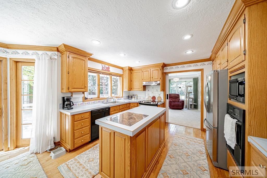 706 South Bellin Road Idaho Falls, ID 83402 - Photo 24 of 80