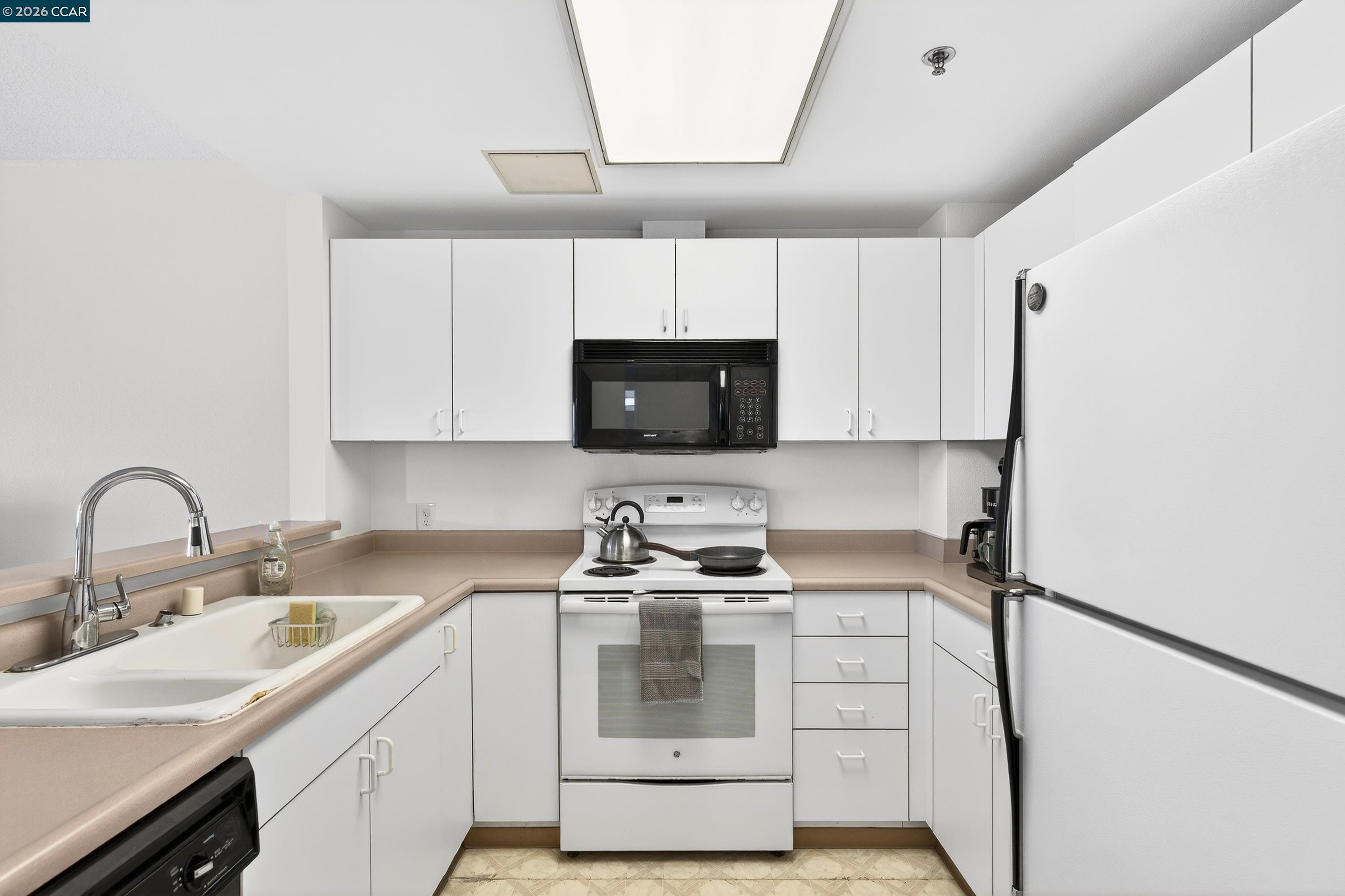 988 Franklin Street, Unit 707 Oakland, CA 94607 - Photo 14 of 55