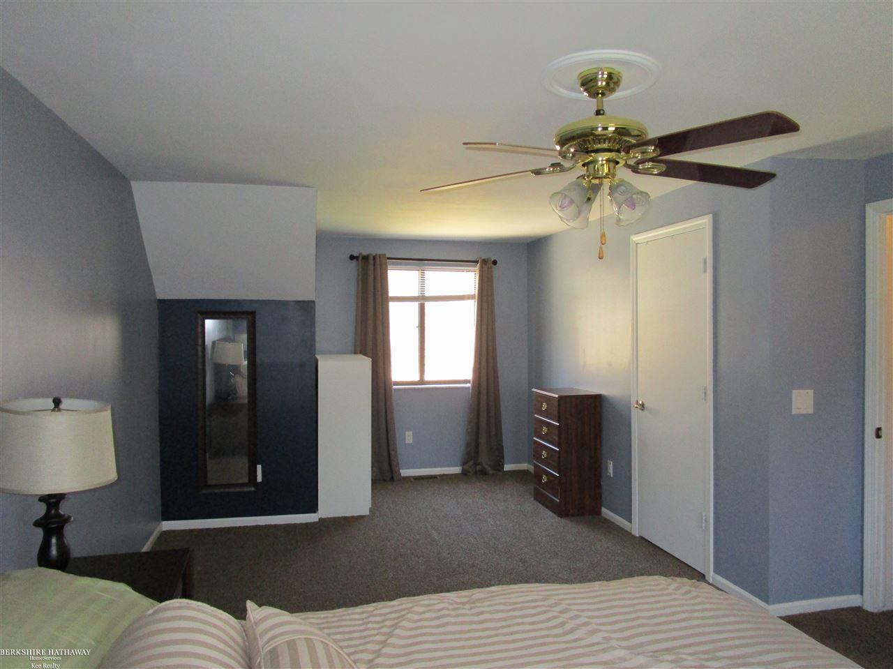 8401 Foster Road Clarkston, MI 48346 - Photo 33 of 44 31287604-32.JPG