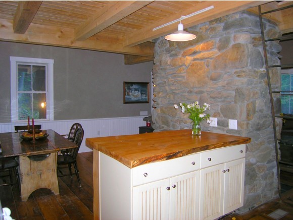 7199 Westminster West Road Putney, VT 05346 - Photo 9 of 16